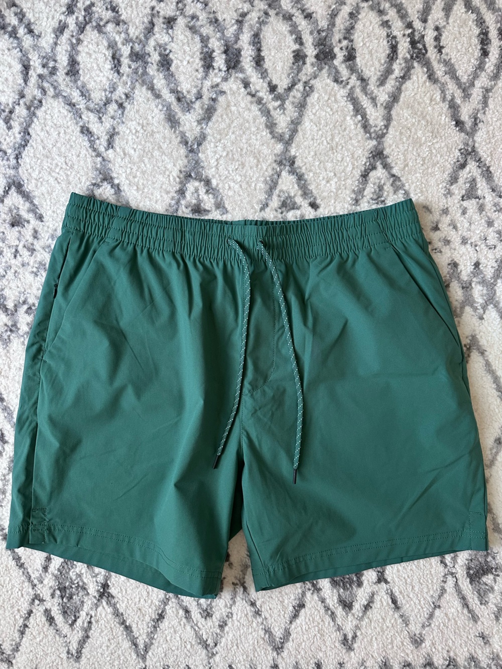 J. Crew Men’s Deep Green Athletic Drawstring Shorts Size L